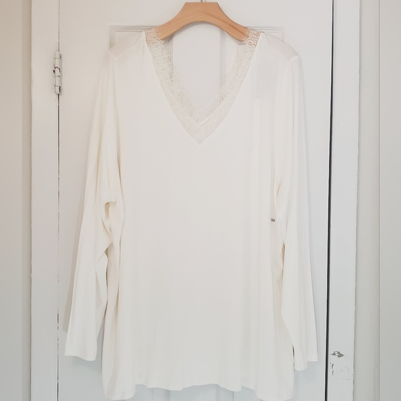 Lane Bryant Bodycon Longsleeve Lace V-Neck Blouse Top Cream 🆕️✨️sz 22/24 - Picture 2 of 6